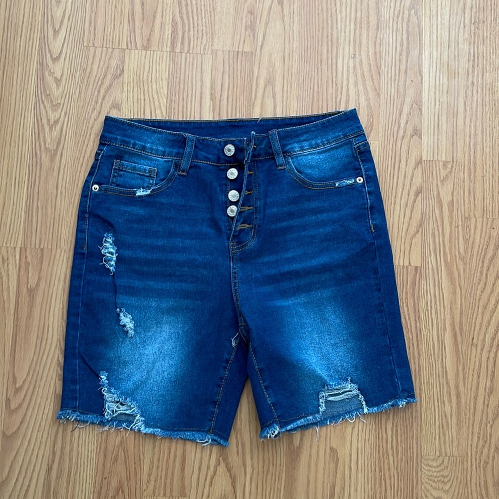 Button fly high waisted Jean shorts